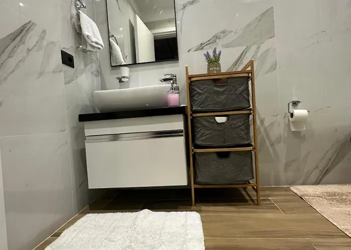 Sunrose Luxury * Sarandë